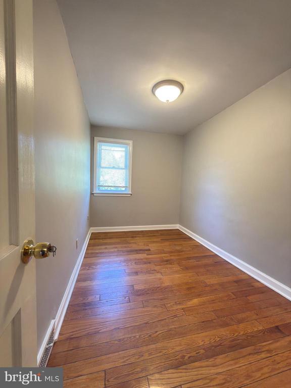 Building Photo - 268 S Bayberry Ln