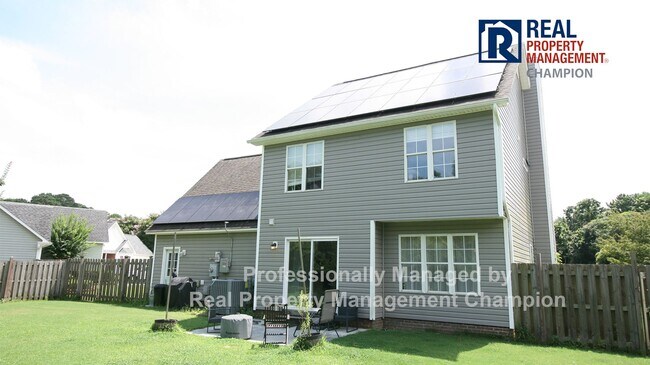 Building Photo - 4 BD/2.5 BA off Middle Sound Loop w/ Large...