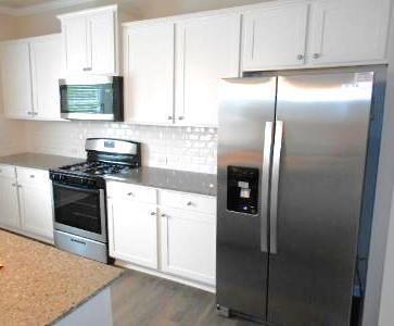 Building Photo - 177 Valley View Cir