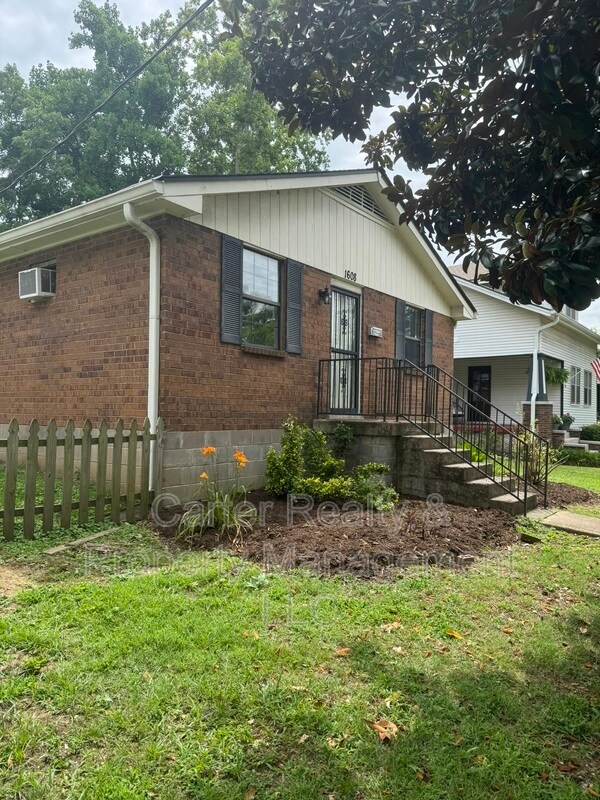 Building Photo - 1608 Forest Ave