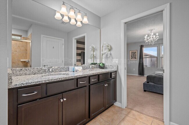 Building Photo - 5552 Misty Oak Cir