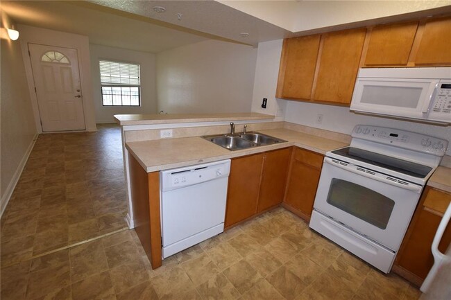 2323 McCoy Rd - 2323 McCoy Rd Belle Isle FL 32809 | Apartment Finder