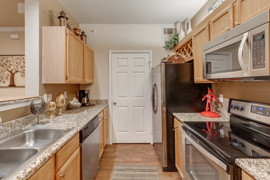 2BD, 2BA - 1056SF - Mansions at Riverside