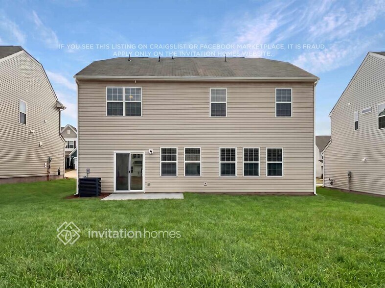 Building Photo - 2058 Morning Gold Dr