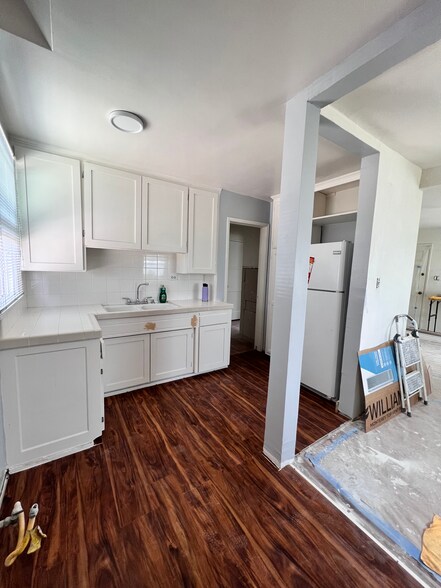 Building Photo - 5975 W 86th Pl