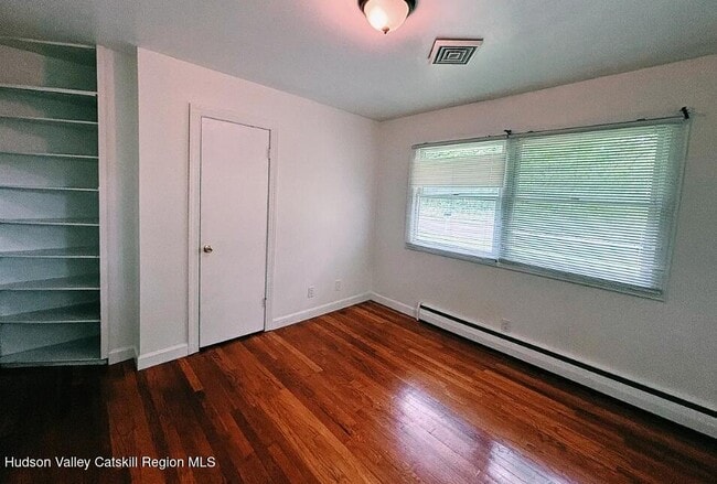 Building Photo - 124 Blue Mountain Rd