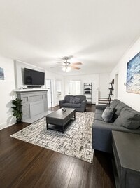 Building Photo - 828 Plainfield Ave