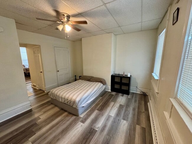 Building Photo - 1509 Hatteras St