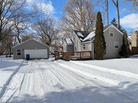 Building Photo - 4675 Lakeborn Dr