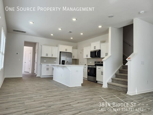 Building Photo - 3814 Biddle St