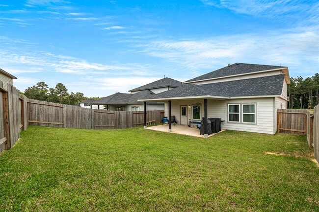Building Photo - 5872 Strawflower Ln