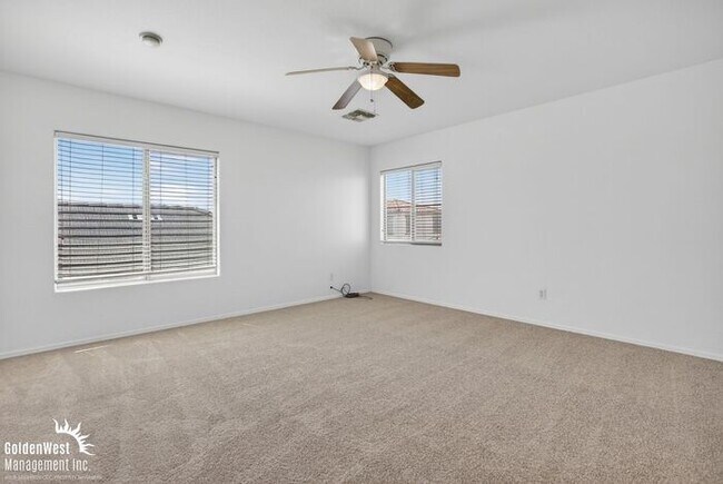 Building Photo - Beautiful 4Bdm 3.5Ba Home in South Phoenix!