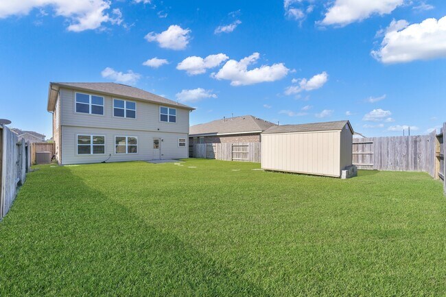 Building Photo - 11323 Creekway Bend Dr