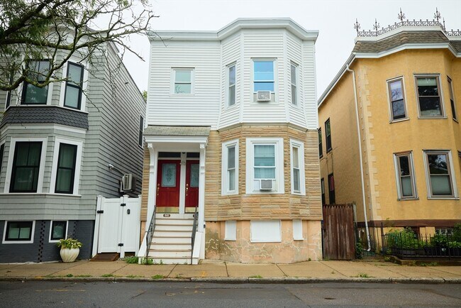 Building Photo - 134-136-136 Marine Rd