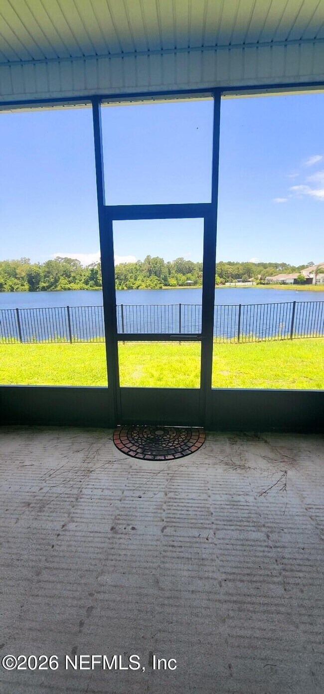 Building Photo - 226 Lost Lake Dr