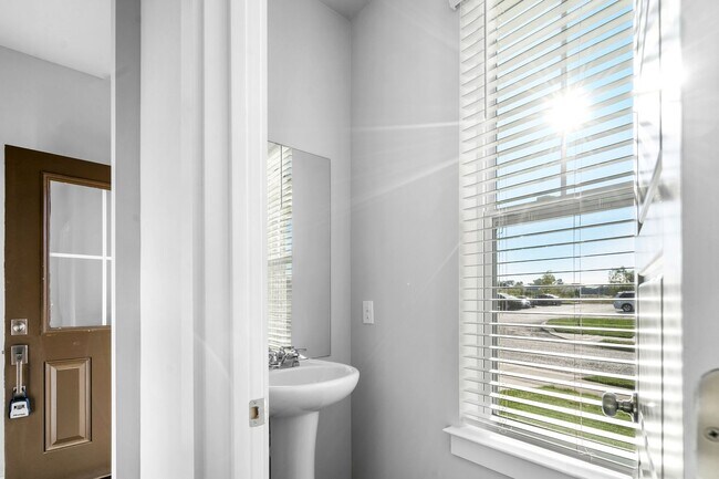 Building Photo - 356 Casper Dr