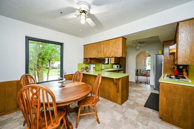 Building Photo - 14135 Limerick Ln