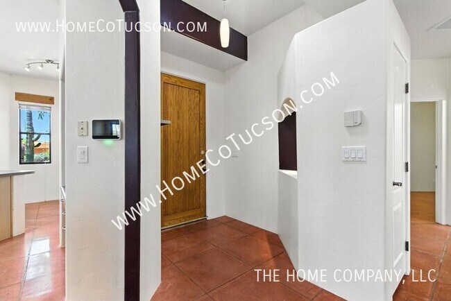 Building Photo - 1921 S Doubletree Ln