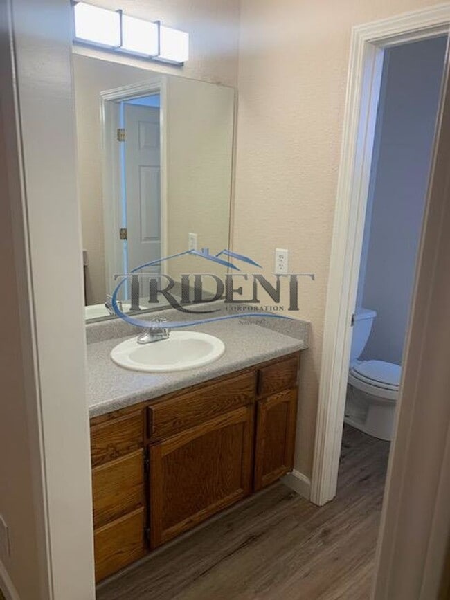 Building Photo - 1022/1024 Gilliland Drive