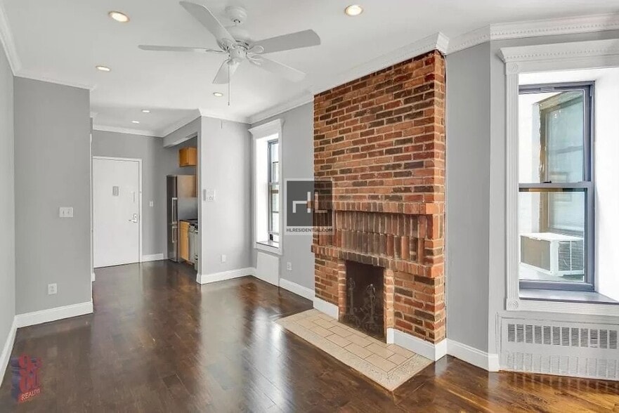 Building Photo - E 25TH ST.