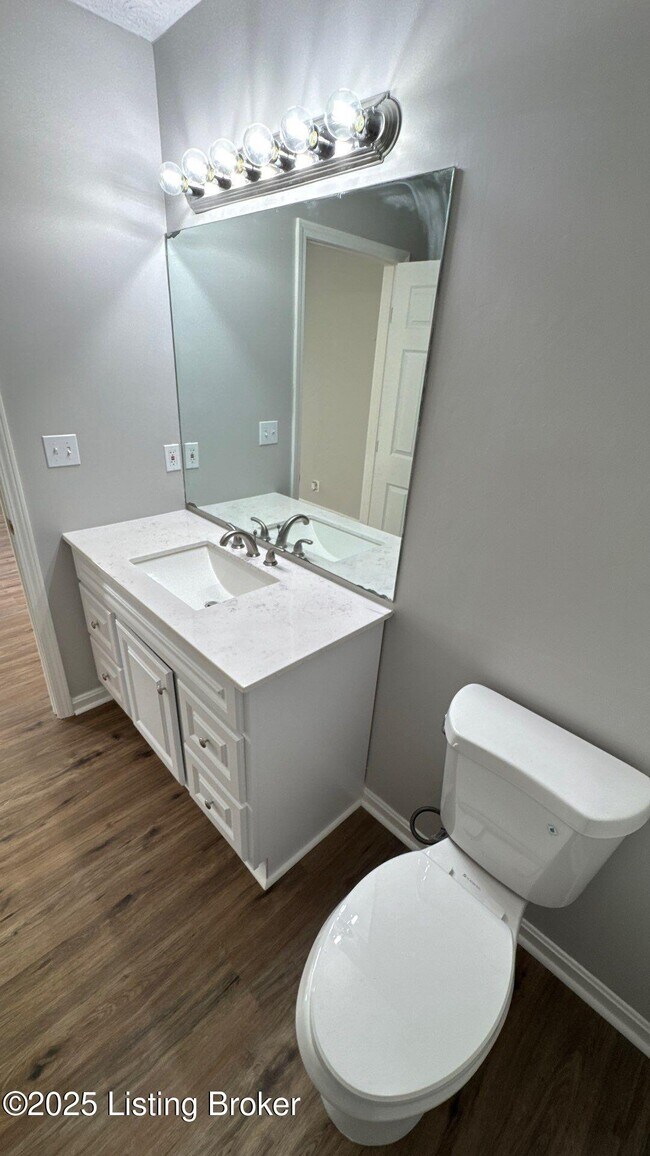 Building Photo - 3905 Handley Ave