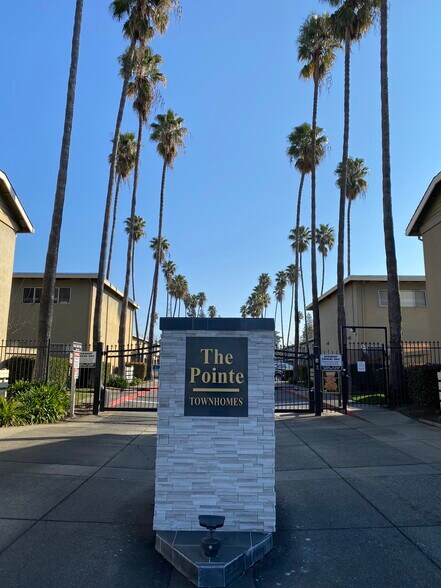 Primary Photo - The Pointe Townhomes