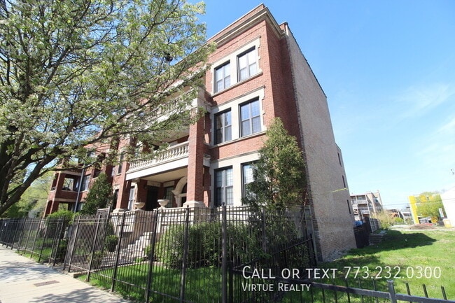 Building Photo - 5528 S Indiana Ave