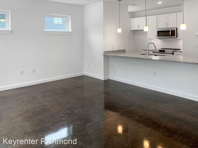 Building Photo - 2 br, 2 bath House - 106 W 12th Street UNIT A