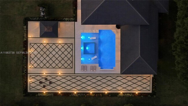 Building Photo - 3320 SW 121st Ave