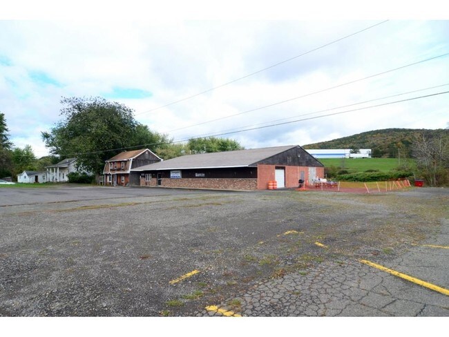 Building Photo - 14 Grossett Dr