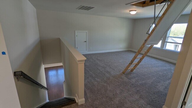 Building Photo - 1411 Alabaster Ln