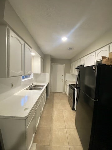 Building Photo - 2942 Heritage Colony Dr