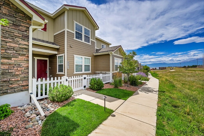 Building Photo - $2,340.95 with $300 off the first month's rent, 2 Beds, 2.5 Baths, Captivating Home in Colorado S...