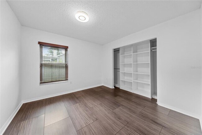 Building Photo - 308 Silver Pine Dr