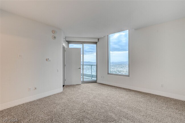 Building Photo - 322 Karen Ave