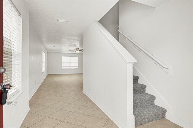 Building Photo - 21818 Westfield Ridge Dr