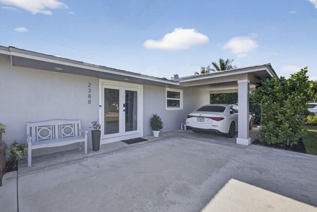 Building Photo - 2388 S Wallen Dr