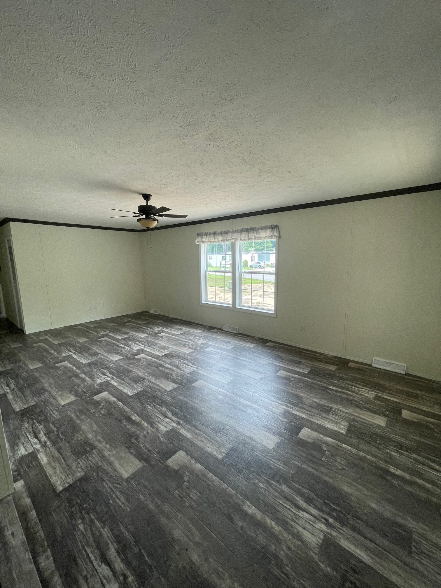 Building Photo - 7 Branette Ln