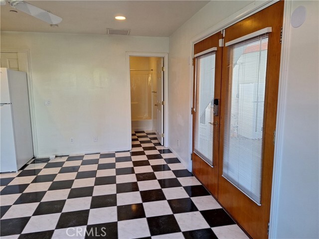 Building Photo - 302 N Griffith Park Dr