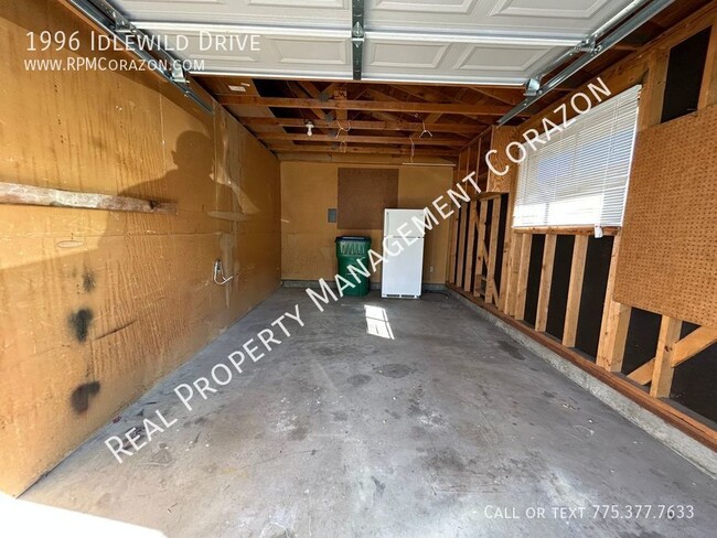 Building Photo - 2 Bedroom, 1 Bath, 1 Car Garage Apartment ...