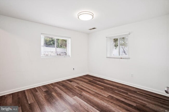 Building Photo - 4503 Traymore St