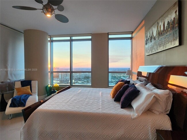 Building Photo - 3535 S Ocean Dr