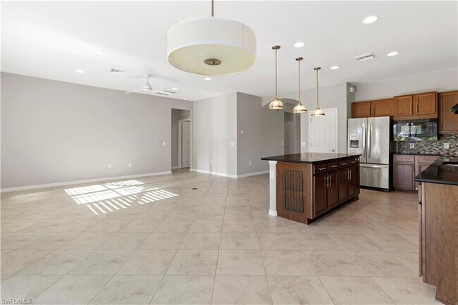 Building Photo - 6068 Triumph Ln