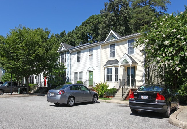 Building Photo - Homes at the Glen