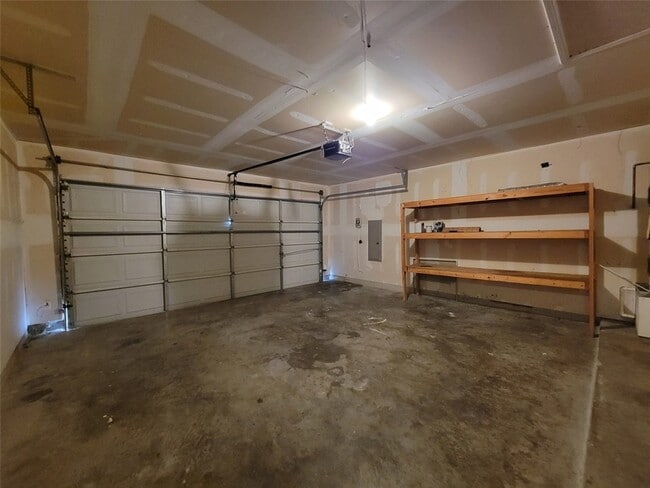 Building Photo - 1815 Brookwood Dr