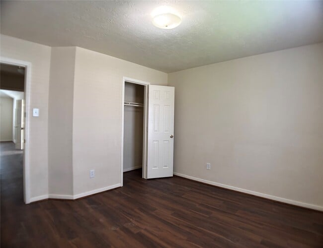 Building Photo - 25138 Bluma Ranch Dr