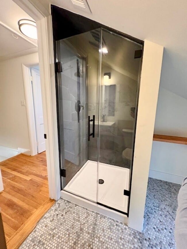 Building Photo - 6007 Crawford Dr