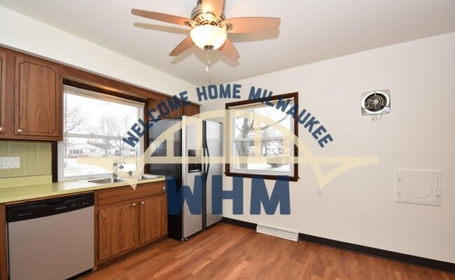 Building Photo - 3847 N 93rd St