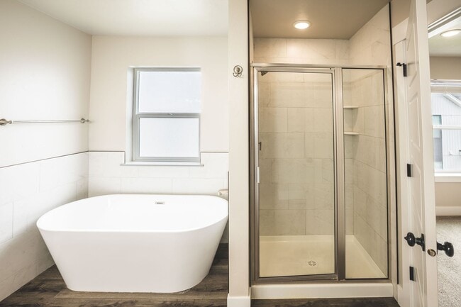 Building Photo - MODERN 4 BED 3 BATH TOWNHOME IN SUGAR CITY