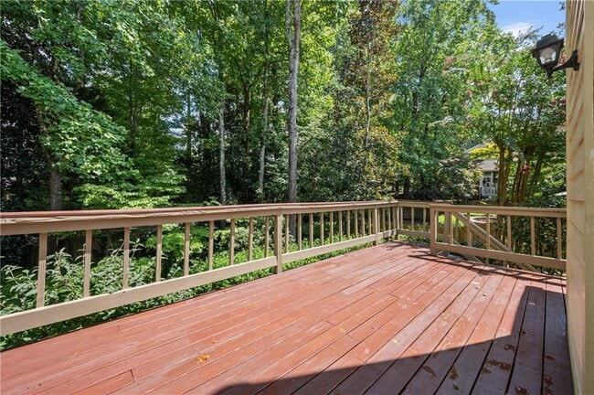 Building Photo - 3795 Ashford Trail NE